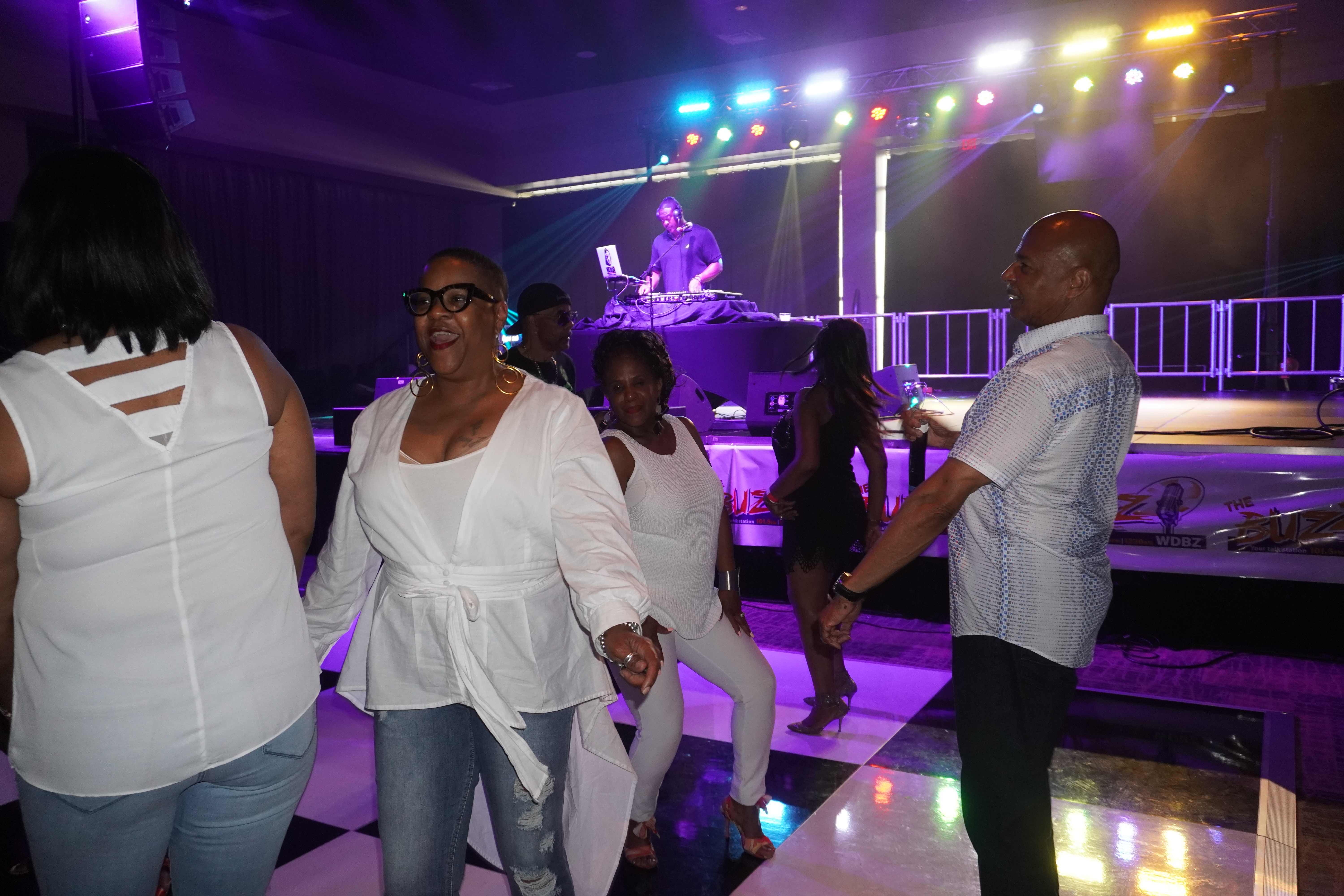 The Buzz Summer Kick Off with Lincoln Ware